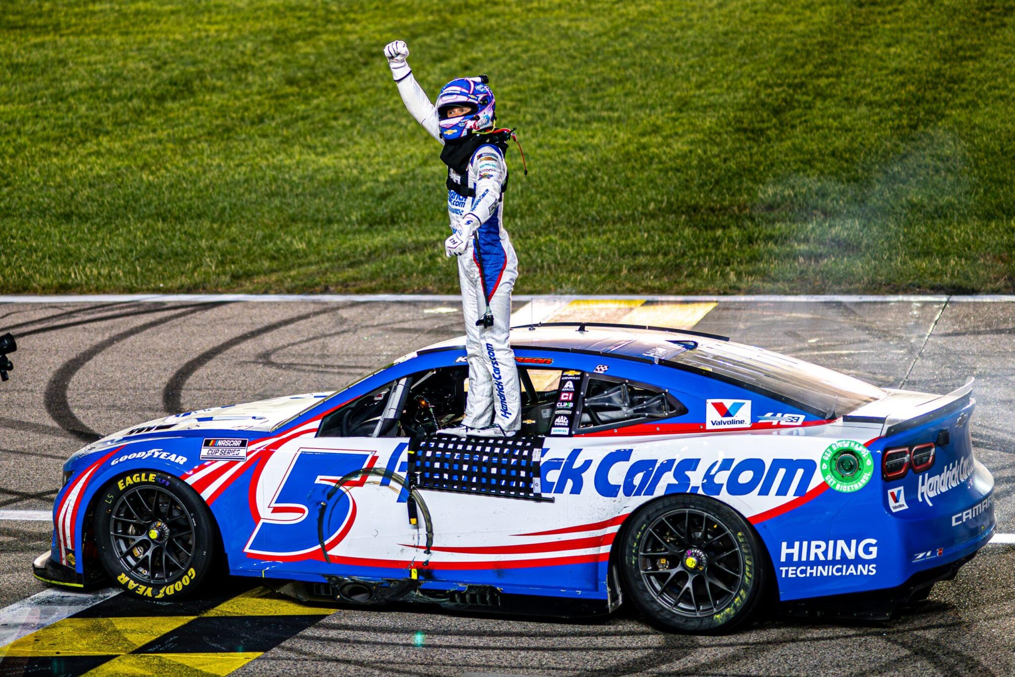 Kyle Larson’s McLaren-Hendrick paint schemes revealed for Indy 500/Coke 600 double