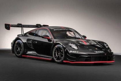 Porsche 911 GT3 R Shines with Impressive Second Place Finish in IMSA SportsCar Championship!