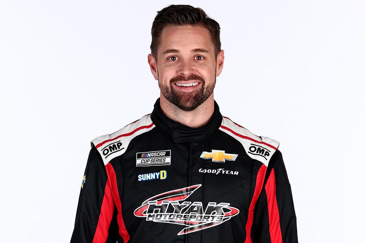 Stenhouse: Fuel Strategy Takes Center Stage at Talladega!