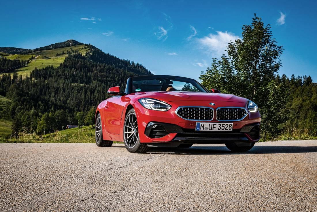 How BMW’s Innovative ‘Pendulum Brake’ System Revolutionized Racing Despite ABS Restrictions