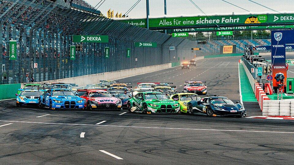 Lucas Auer Claims Victory in Thrilling Lausitzring Opener, Outshining Maro Engel!