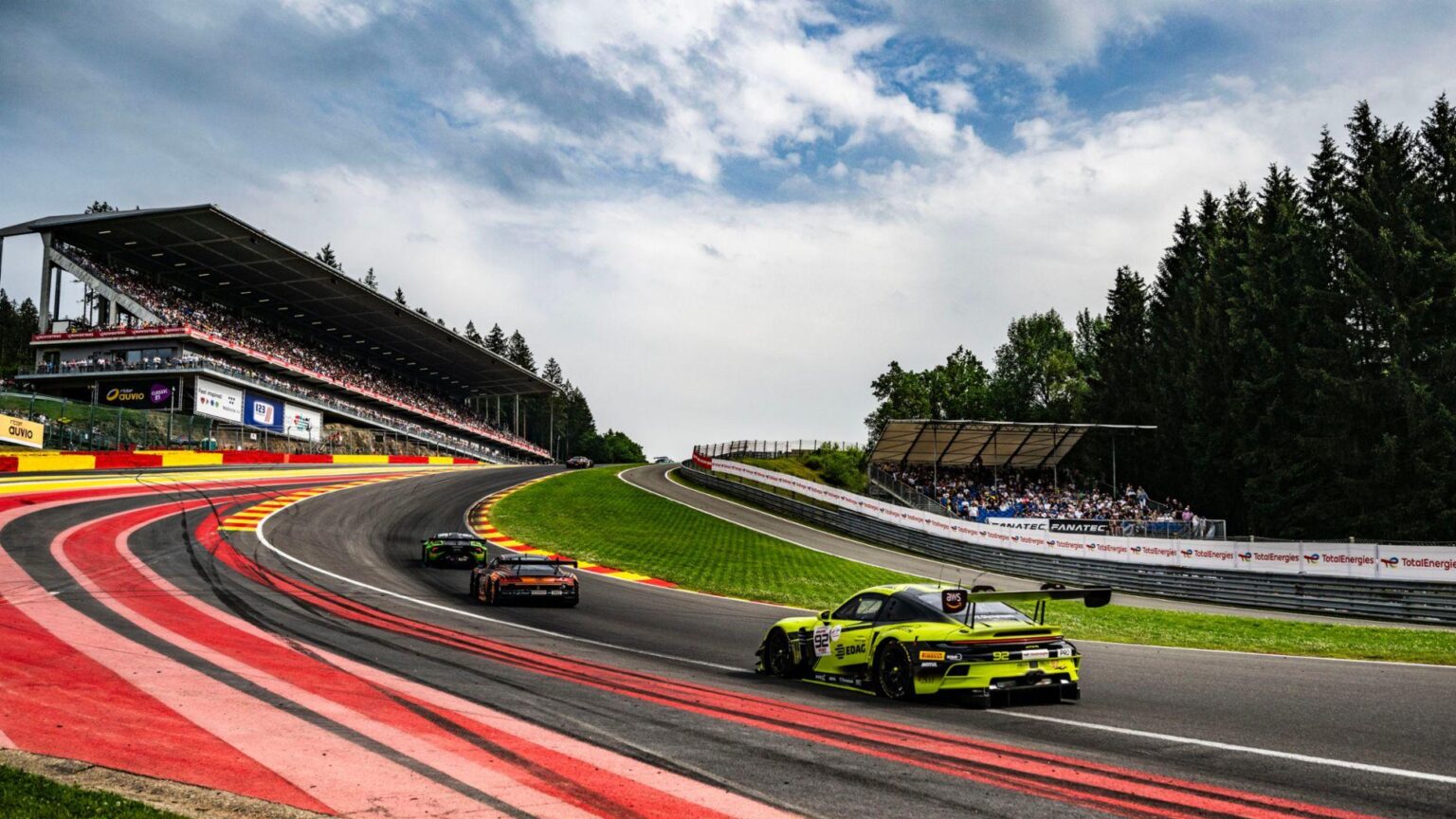 Revving Up the Excitement: Spa 24 Hours Tribute Races for Touring Cars and GTs!