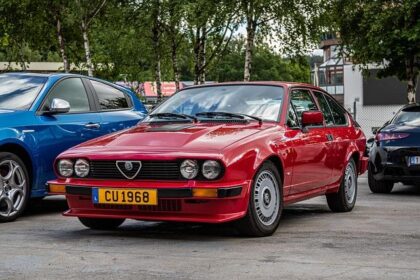 Experience the Thrill: POV Racing in an Alfa Romeo GTV6 Touring Car!