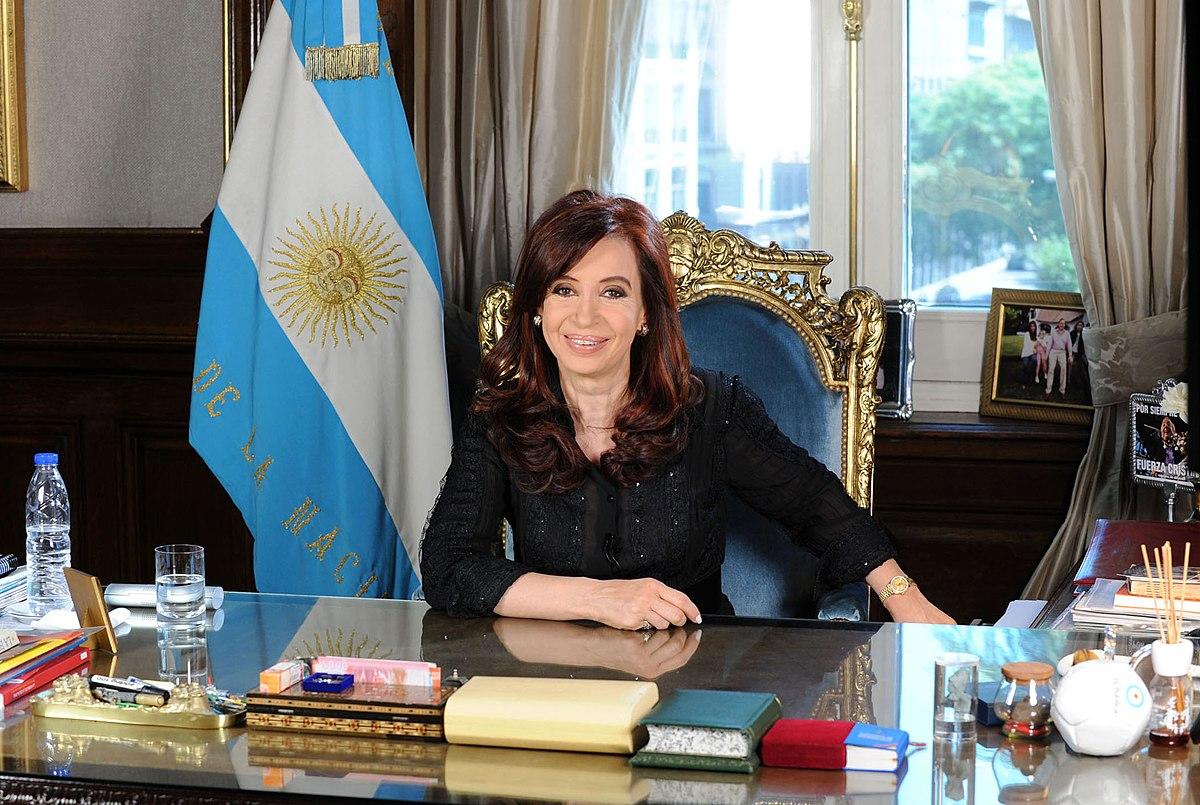 Trailblazer: Argentine Woman Makes History as First to Claim World Rally-Raid Championship Title!