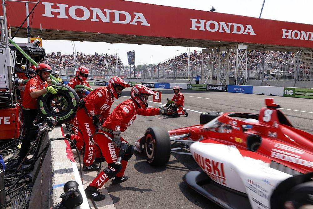 Inside the Fast-Paced World of IndyCar Pit Stop Crews