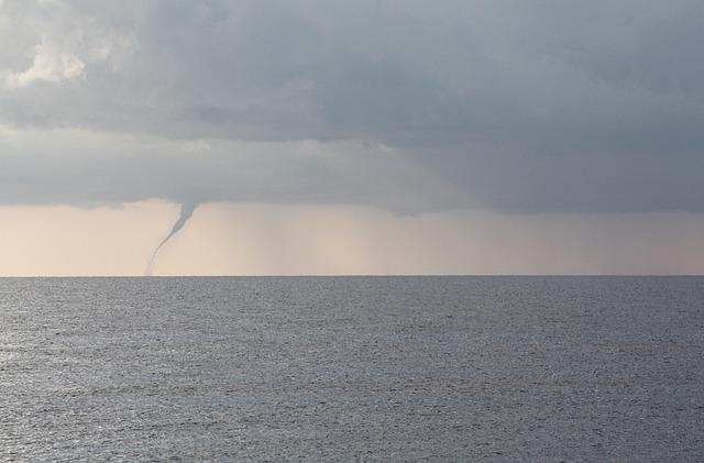 Severe Tornado Threat Disrupts IndyCar Practices at Iowa Speedway: Key Details Unveiled