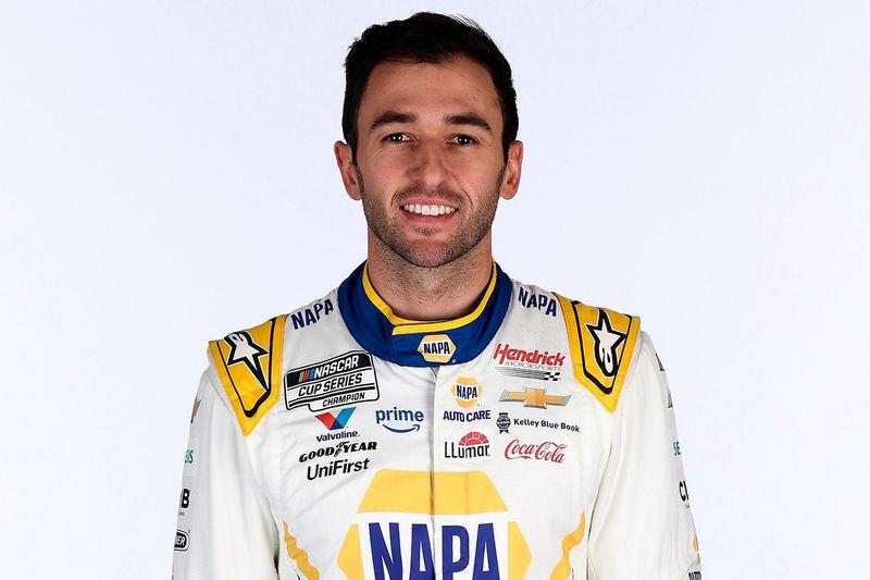 Chase Elliott Unveils Striking White NAPA Paint Scheme for Regular Season Debut at Sonoma!