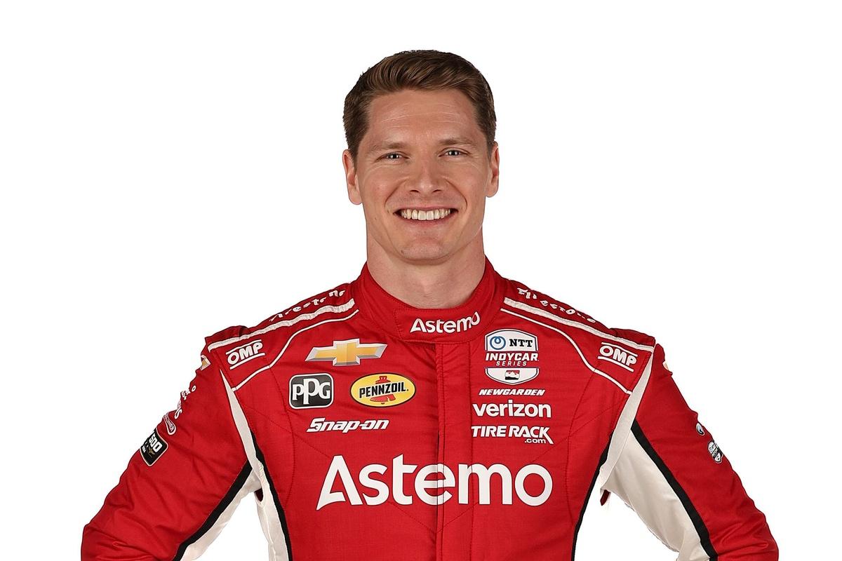 Newgarden and Palou Claim Top Spots in Thrilling IndyCar Iowa Doubleheader Qualifying!