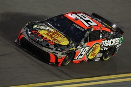 Chase Briscoe Secures Brickyard 400 Pole Amid Denny Hamlin’s Dramatic Crash!