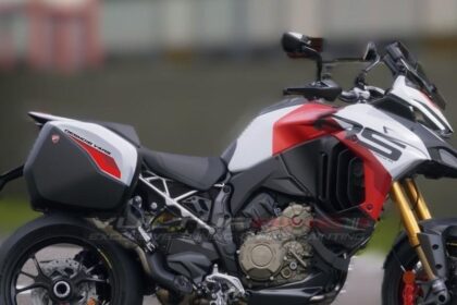 Unleashing Adventure: The Ducati Multistrada V4 RS – Where Superbike Performance Meets Touring Excellence!