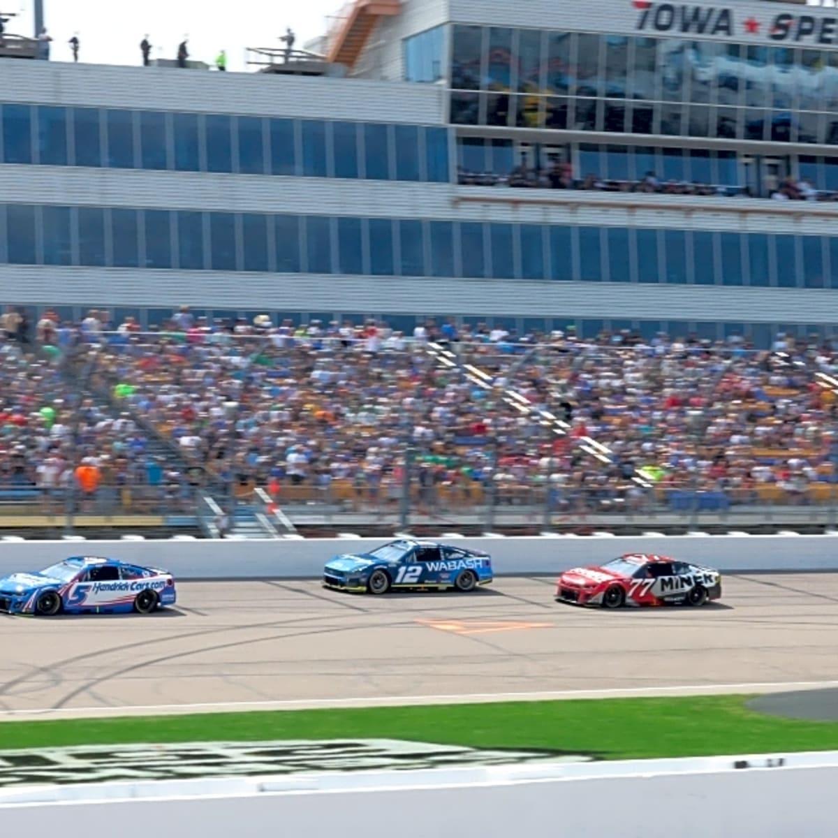 NASCAR insider fires back at Mark Martin Playoff suggestion