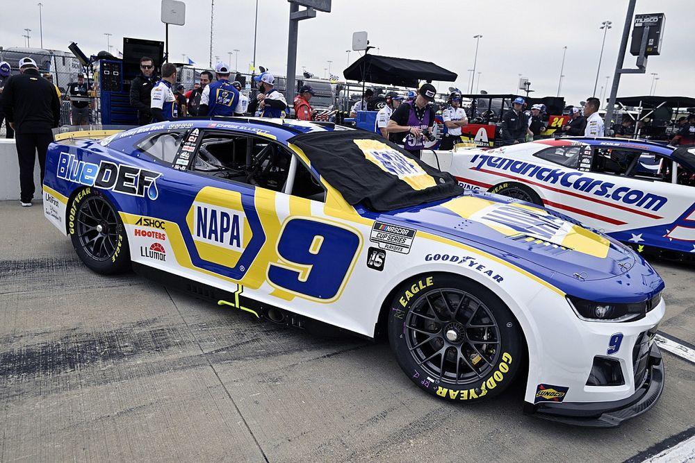 Thrilling Showdown Ahead: The NASCAR Cup Playoff Picture with Only Three Races Left!