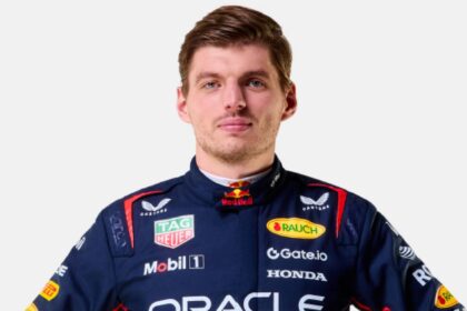 F1 Drivers Can’t Contain Their Laughter During Azerbaijan’s National Anthem!