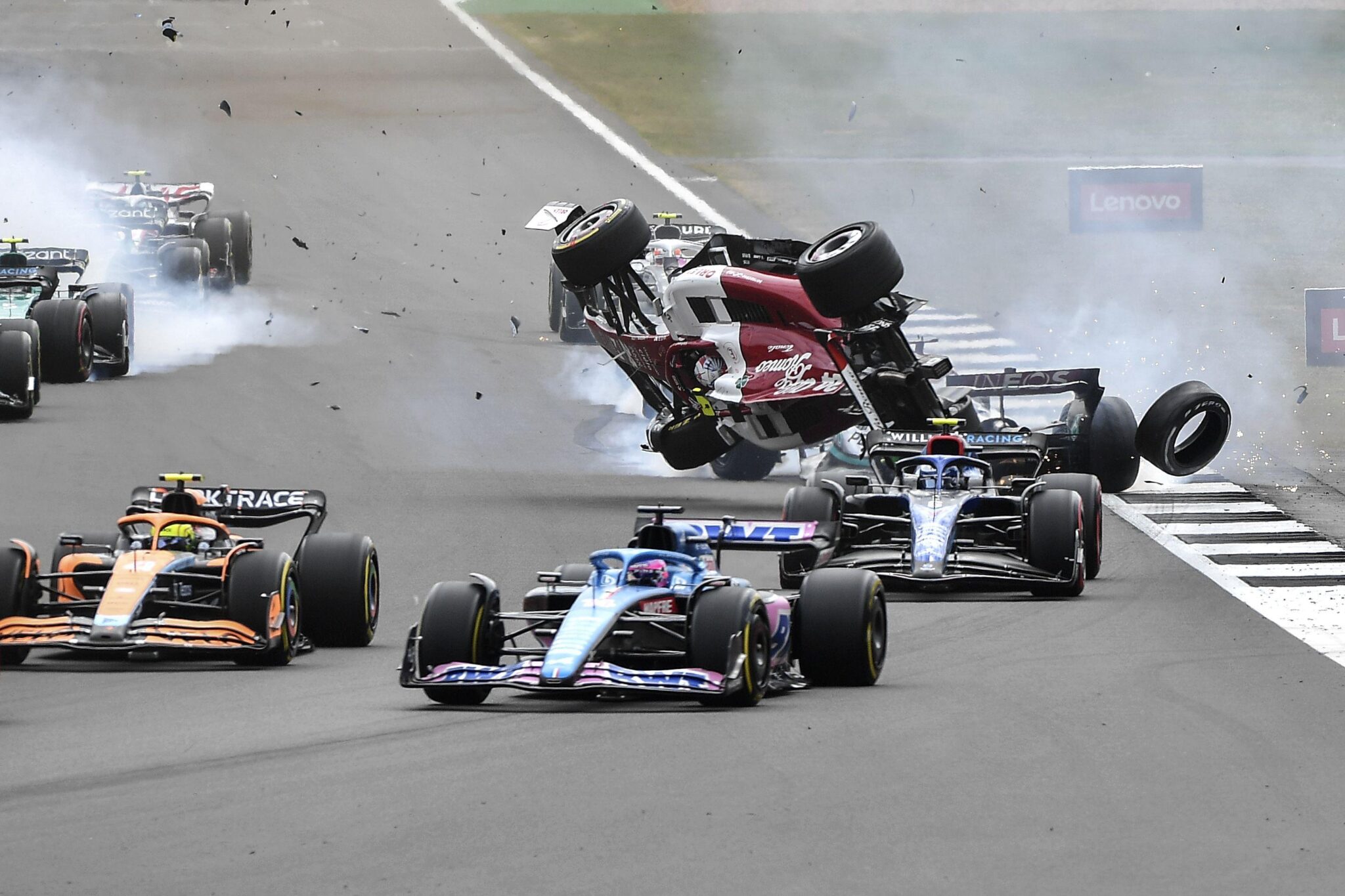 Epic F1 Fails: The Most Embarrassing Crashes from Racing Legends