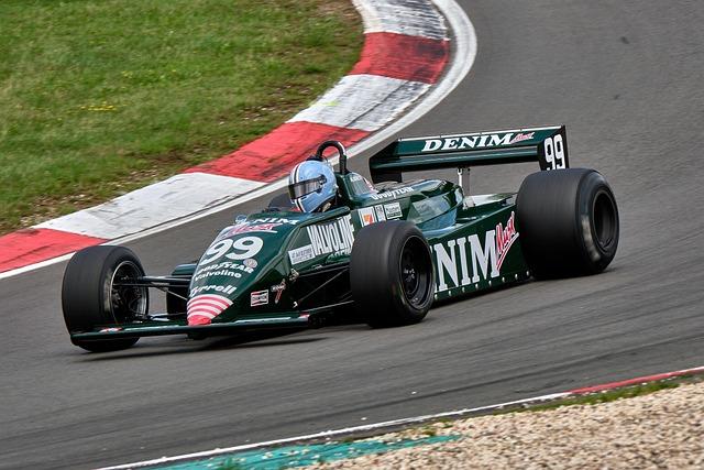 Ex-Formula 1 driver to test out IndyCar with RLL, ‘I am very curious’