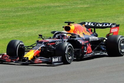 Verstappen Dominates Again: Lawson Shines in P5, Tsunoda Follows in P6, and Hadjar Secures P10!