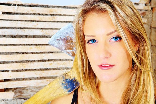 Nico Mueller Secures First-Ever Formula E Pole Position at Miami E-Prix!