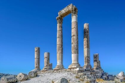 Tyler Reddick Makes History with a Stunning Three-Peat Inspired by Michael Jordan!