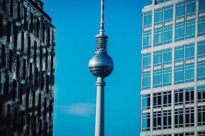 Alex Bowman Withdraws from Phoenix NASCAR Race After Vertigo Diagnosis; Anthony Alfredo Steps In!