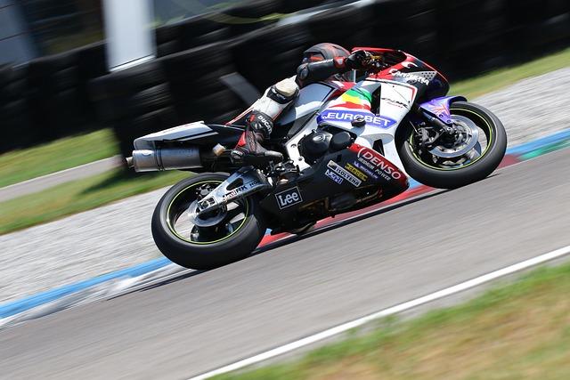 Experience the Thrill: Explore the Honda Racing Gallery Interactive Tour!