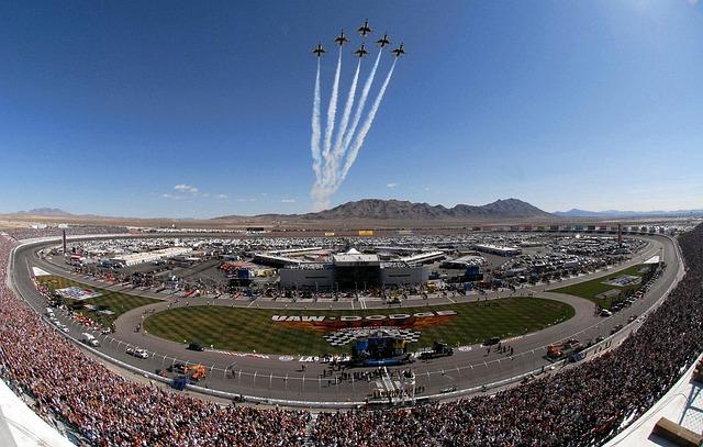 Experience the Thrills: Live Updates and Highlights from the NASCAR All-Star Race at Dover!