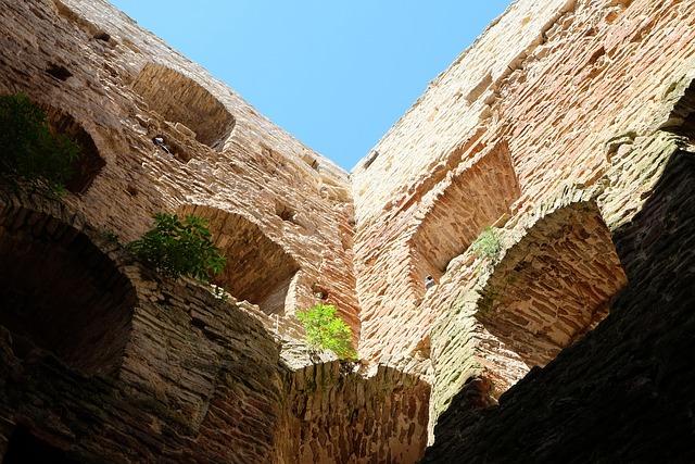 Unveiling the 130°C Secret: How Mercedes Mastered an Engine Trick Before It Was Banned!