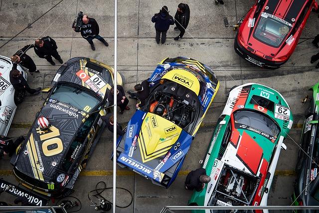 24h Nürburgring: Major BMW M3 Touring 24H Show. – BMW M