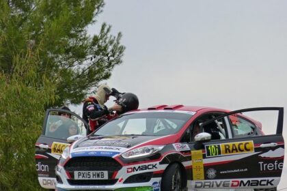 Sebastien Ogier Dominates an Exciting Morning at WRC Rally Finland!