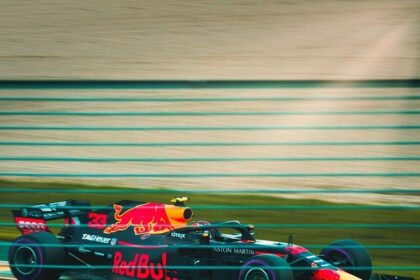 Verstappen makes his choice in Wolff vs Mekies debate with firm response